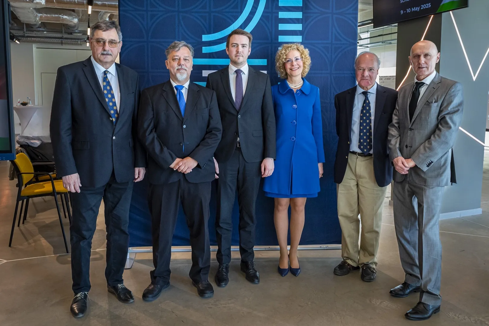 Professor Dr Richárd Hörcsik, Hungarian Co-Chair of the Scottish–Hungarian Scholar’s Society; Professor Dr Ábrahám Kovács, Vice-Chair of the Society; László Bódis, Deputy State Secretary for Innovation at the Ministry of Culture and Innovation; Dr Eszter Lukács, Vice President for International Affairs and Strategic Relations at Széchenyi István University; Sir Iain Torrance, Professor and Pro-chancellor of the University of Aberdeen, Scottish Co-Chair of the Society; and László Kálmán, Hungary’s Consul General in Edinburgh attended the event (Photo: Máté Dudás)